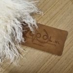WOOOL Schapenvacht - IJslands Wit CURLY (Label)