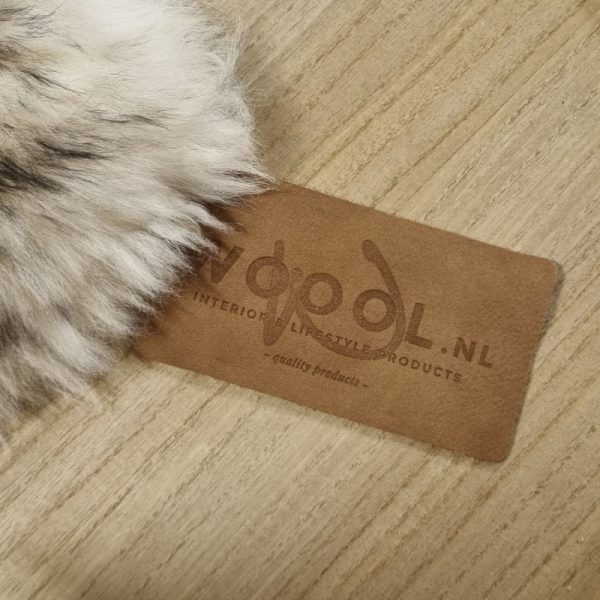 WOOOL Schapenvacht - Classic Wit Zwart Moeflon (Label)