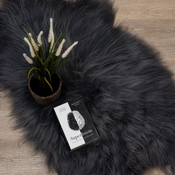 WOOOL Schapenvacht - IJslands Donker Grijs (Flat Lay)