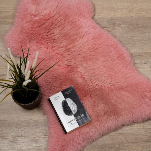 WOOOL Schapenvacht - Australisch Roze (Flat Lay)