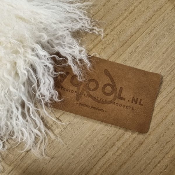 WOOOL Schapenvacht - IJslands Wit CURLY (Label)