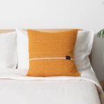 WOOOL Kussen - WAVES (Okergeel) - Afbeelding 4